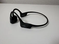 Shokz OpenRun を2年使って。仕事にもジムにも、日常に溶け込むイヤホンでした